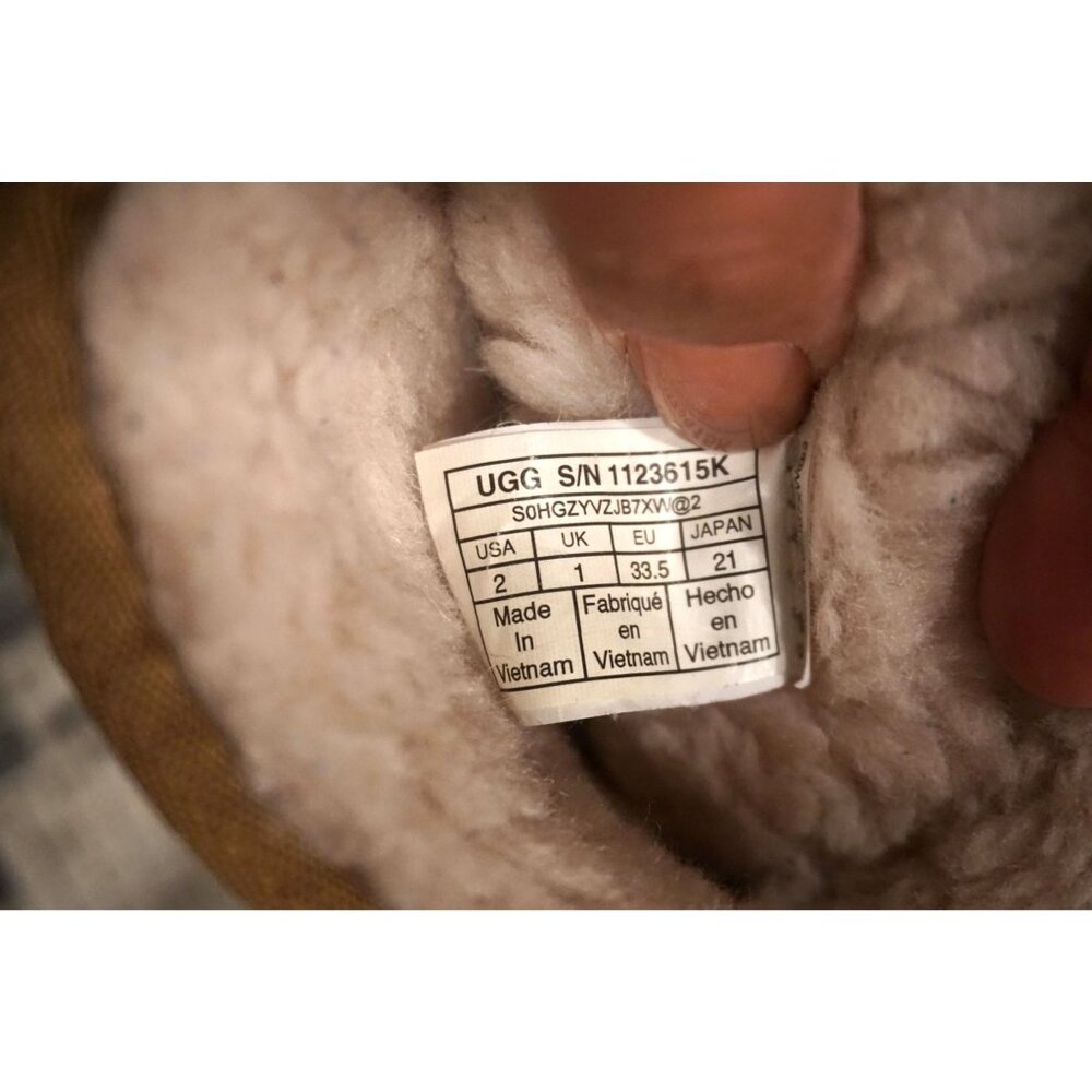 UGG Girls Kids' Classic II Spots – Size 2 - Picture 14 of 14